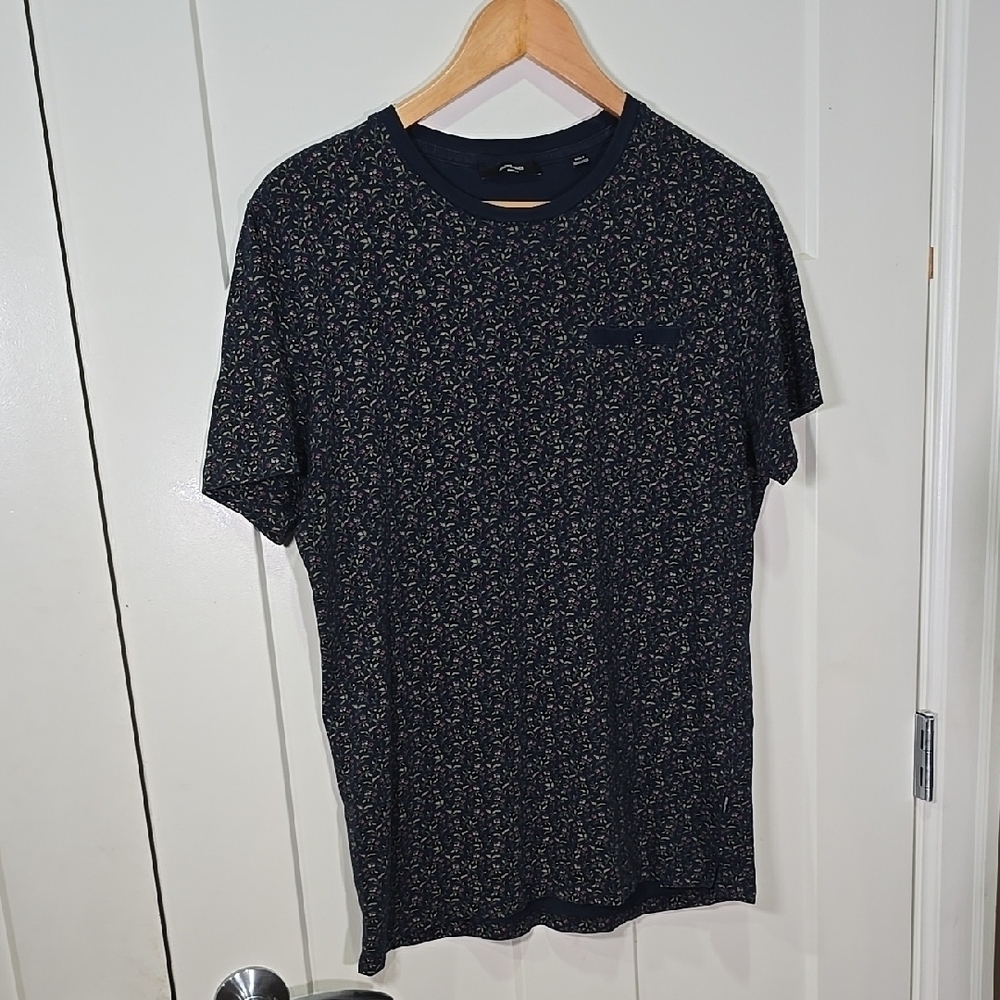 3/$30 JACK & JONES Printed Short Sleeve Tee